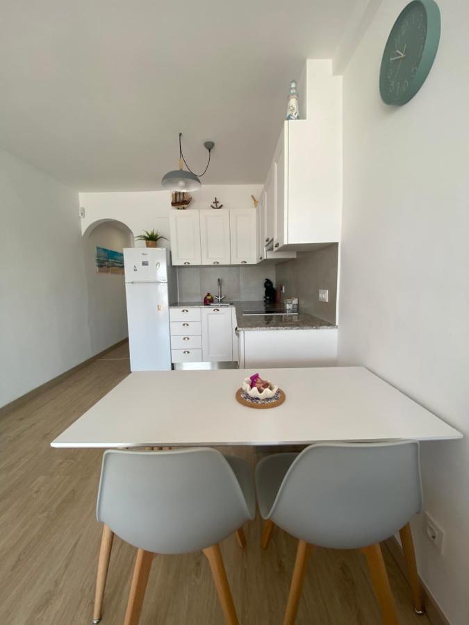 Precioso Apartamento En Primera Linea De Mar L' Escala Exteriör bild