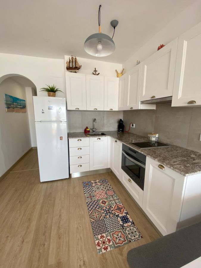 Precioso Apartamento En Primera Linea De Mar L' Escala Exteriör bild